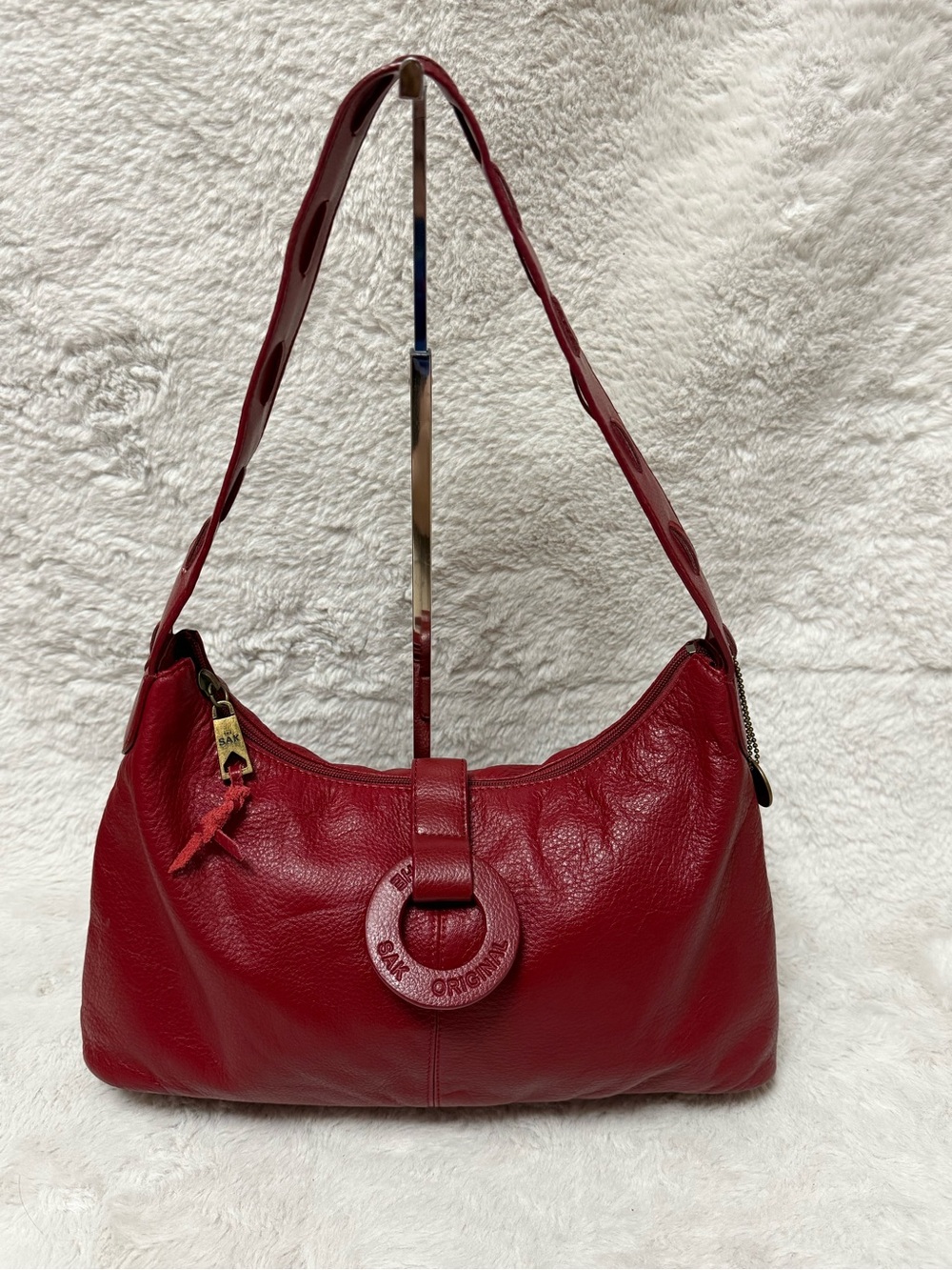 The Sak Red Vintage Leather Hobo Bag - Picture 2 of 15